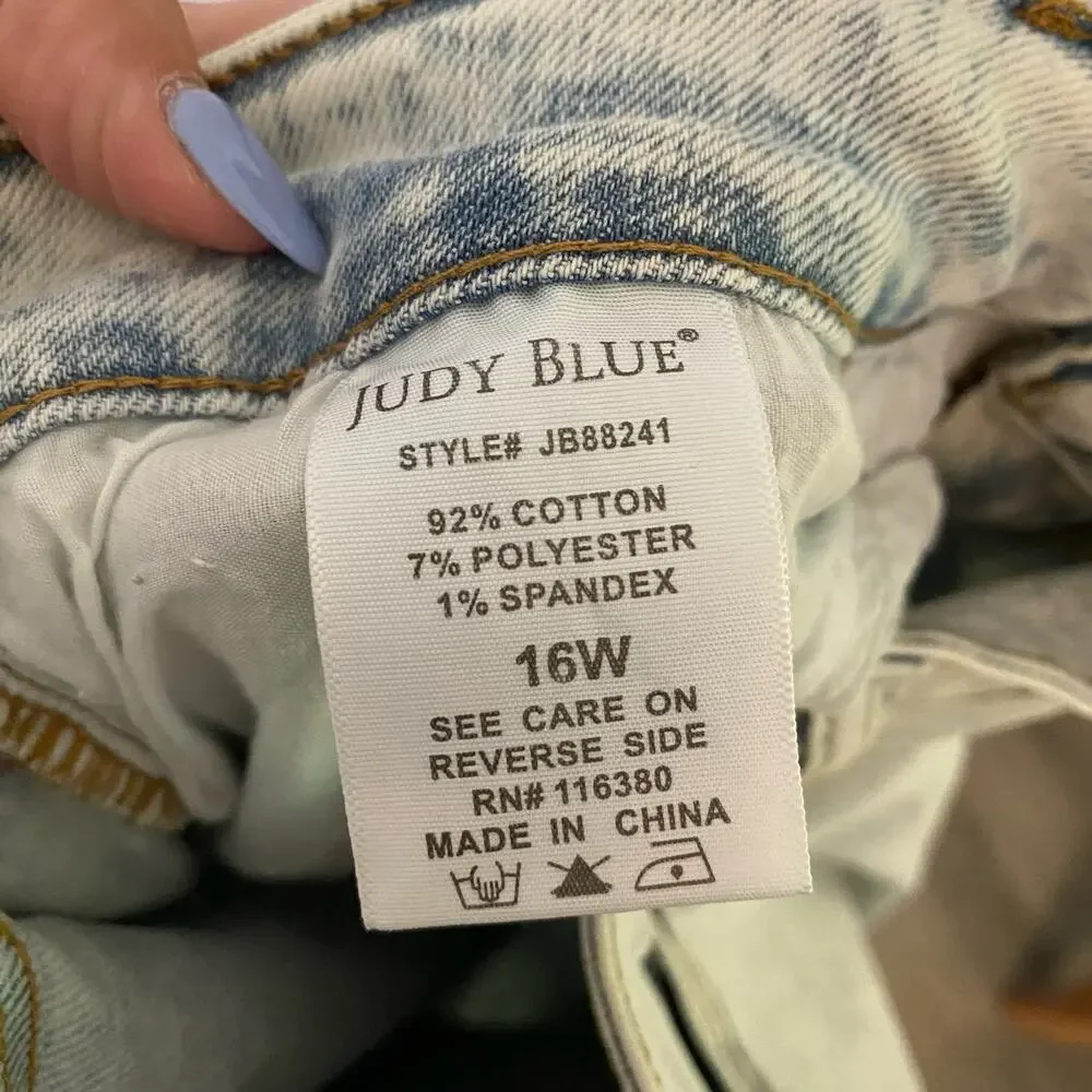 Judy Blue Slim Fit Light Wash Jeans Minimalist Stretchy Women's size 16W